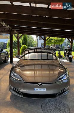 Tesla Model S  2016