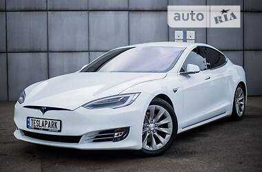 Tesla Model S 90D 2016