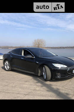 Tesla Model S 60 2013