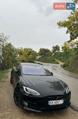 Лифтбек Tesla Model S 2015 в Харькове