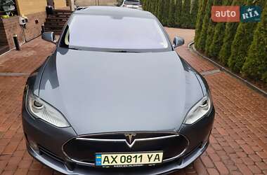 Tesla Model S  2013