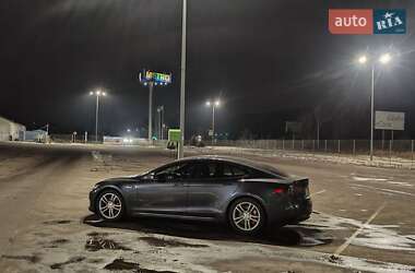 Tesla Model S  2015