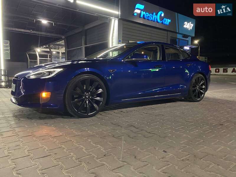 Лифтбек Tesla Model S 2015 в Житомире фото 2 Лифтбек Tesla Model S 2015 в Житомире