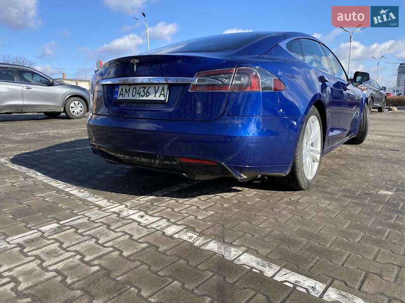 Лифтбек Tesla Model S 2015 в Житомире фото 14 Лифтбек Tesla Model S 2015 в Житомире