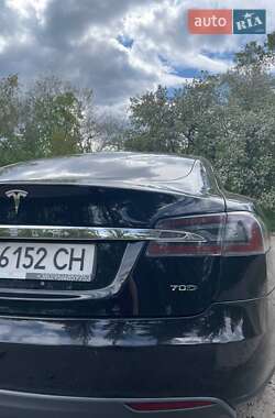 Ліфтбек Tesla Model S 2015 в Черкасах
