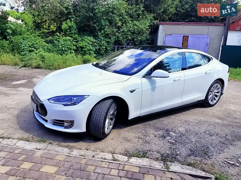 Tesla Model S