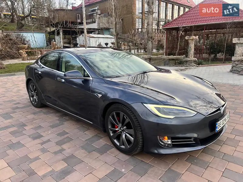 Tesla Model S