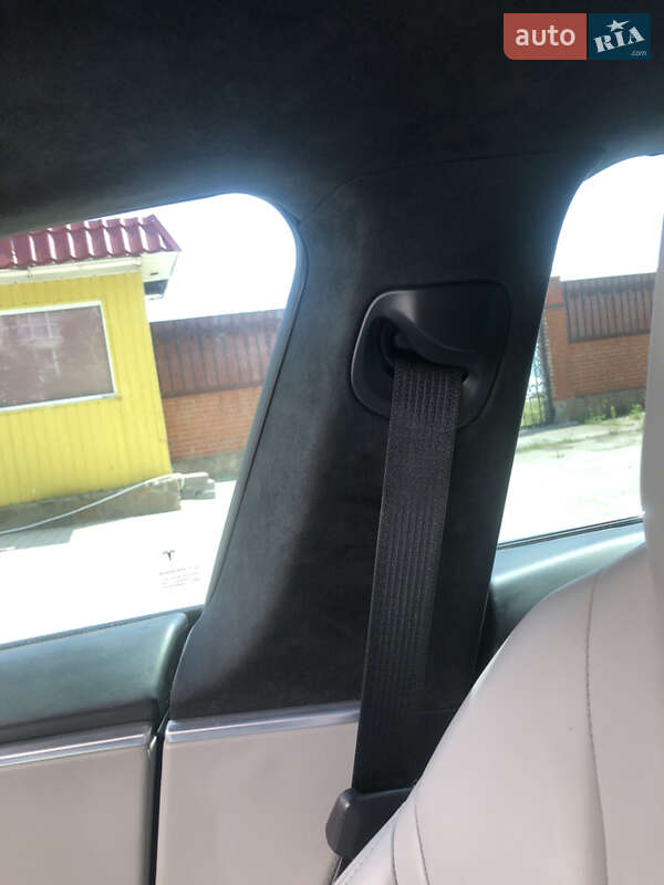 Лифтбек Tesla Model S 2015 в Одессе