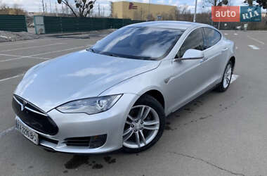 Tesla Model S 2013