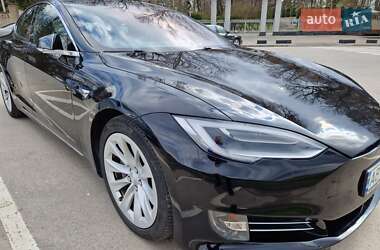Ліфтбек Tesla Model S 2017 в Вінниці