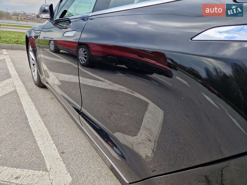 Ліфтбек Tesla Model S 2017 в Вінниці