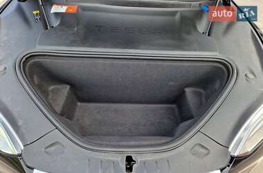 Ліфтбек Tesla Model S 2017 в Вінниці