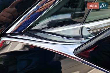 Ліфтбек Tesla Model S 2017 в Вінниці