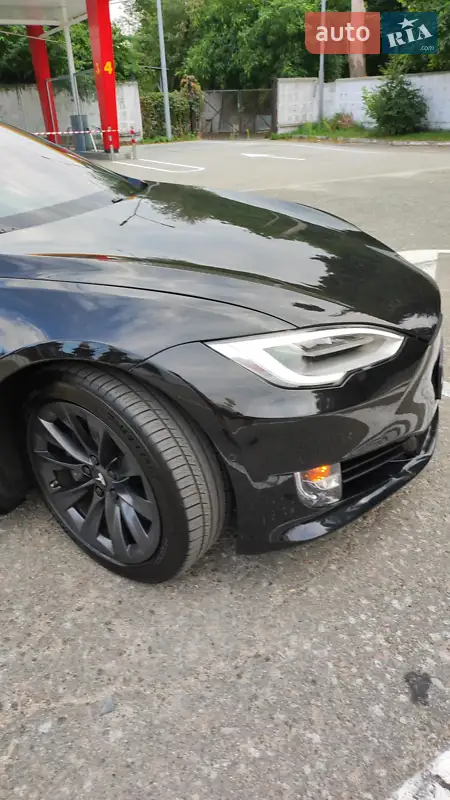 Tesla Model S 2017