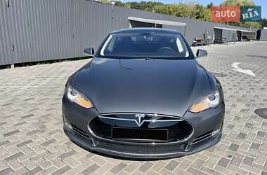 Tesla Model S 2013