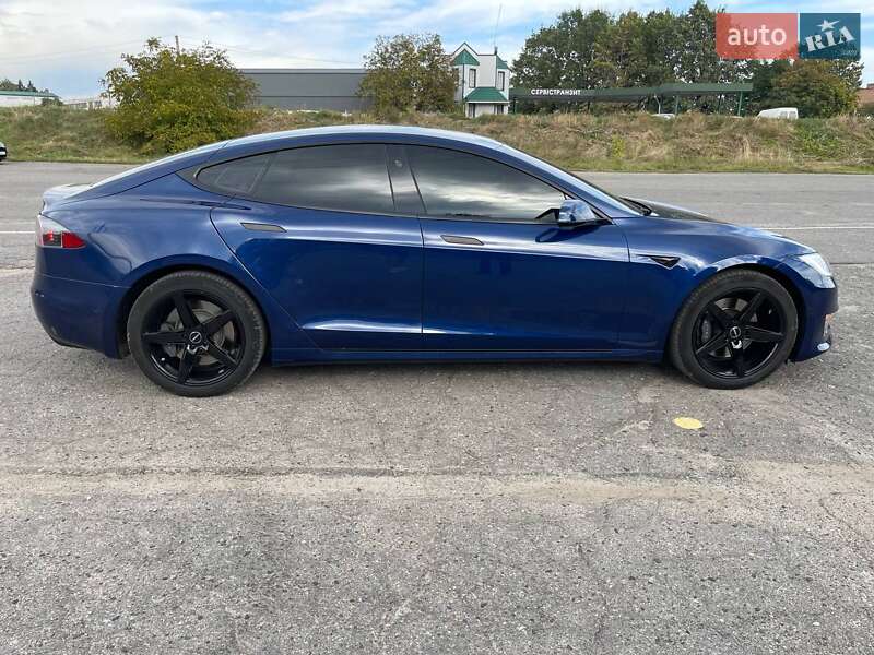 Ліфтбек Tesla Model S 2017 в Полтаві