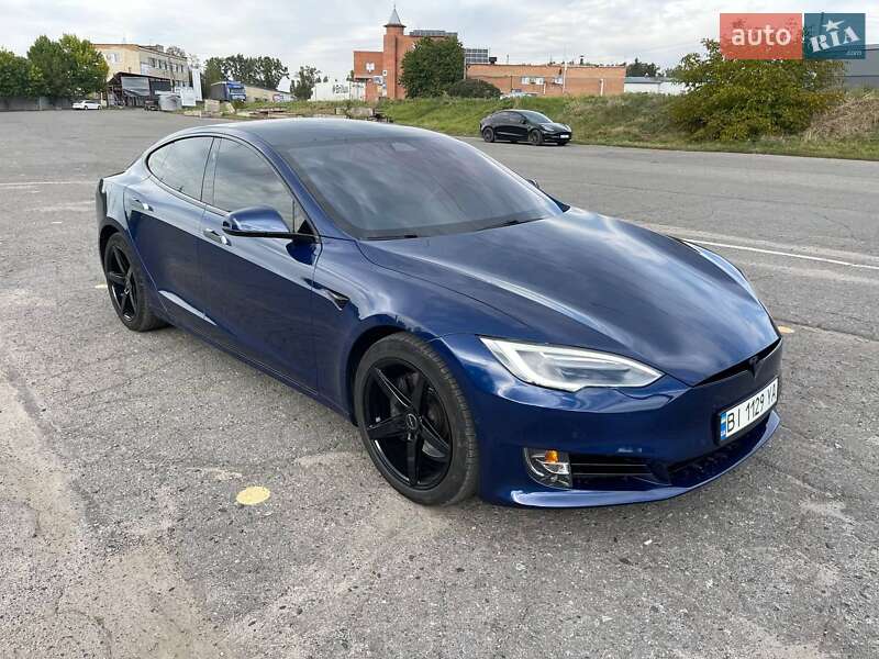 Tesla Model S 2017