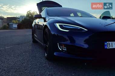 Ліфтбек Tesla Model S 2017 в Полтаві