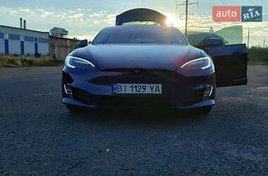 Ліфтбек Tesla Model S 2017 в Полтаві