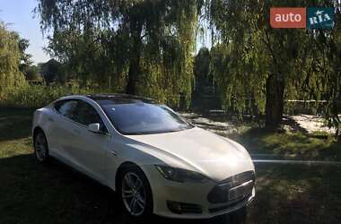 Tesla Model S  2014
