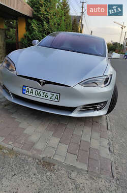 Tesla Model S  2018