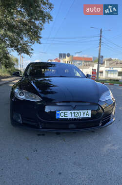 Tesla Model S  2015