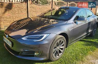 Tesla Model S  2018