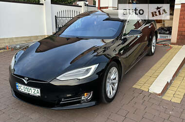 Tesla Model S  2018