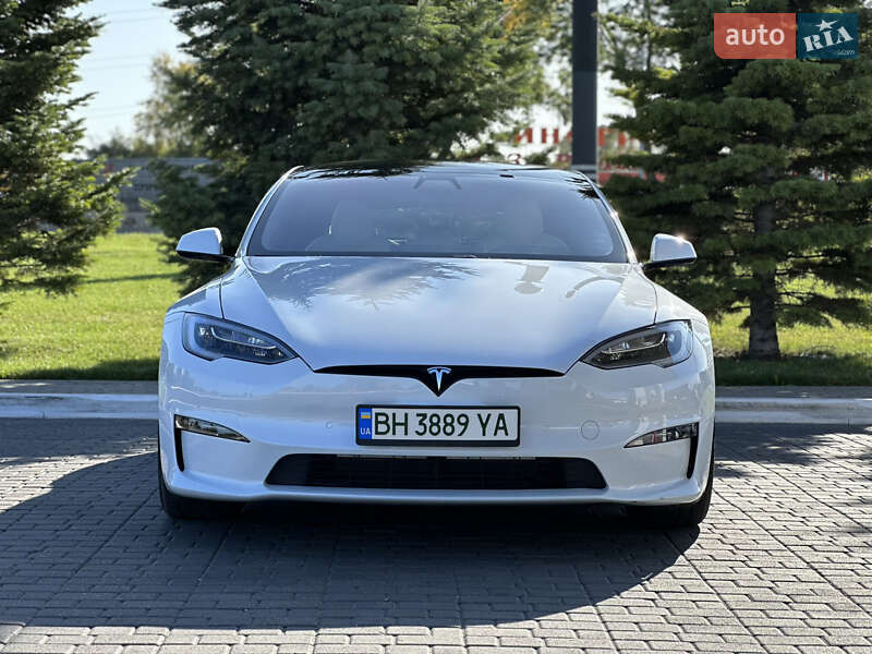 Лифтбек Tesla Model S 2022 в Одессе