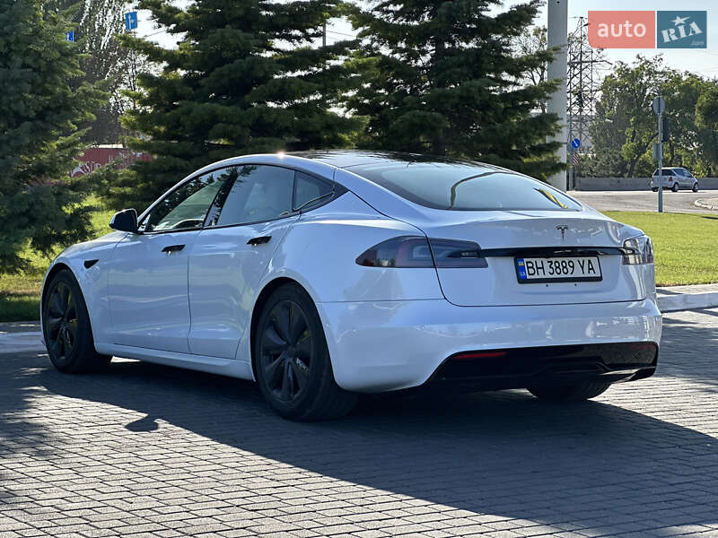 Лифтбек Tesla Model S 2022 в Одессе