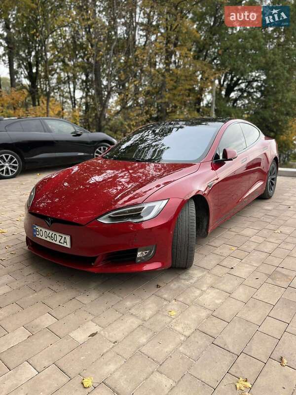 Ліфтбек Tesla Model S 2016 в Тернополі фото 4 Ліфтбек Tesla Model S 2016 в Тернополі