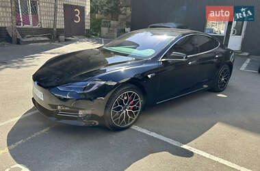 Лифтбек Tesla Model S 2019 в Харькове Лифтбек Tesla Model S 2019 в Харькове