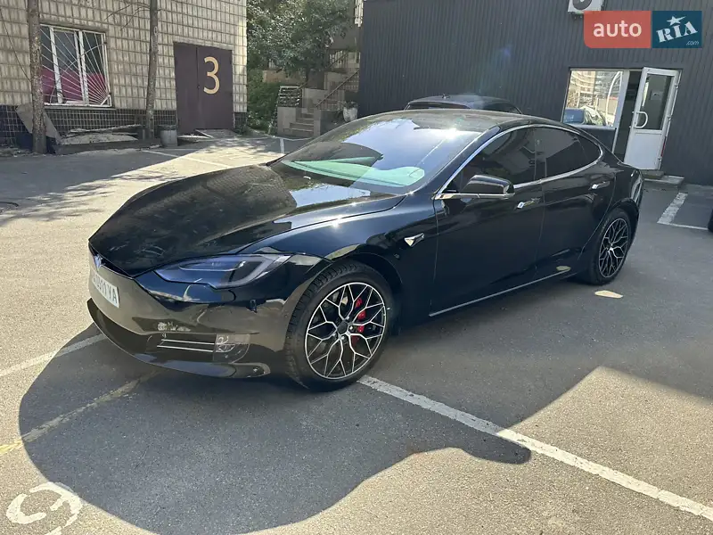 Tesla Model S