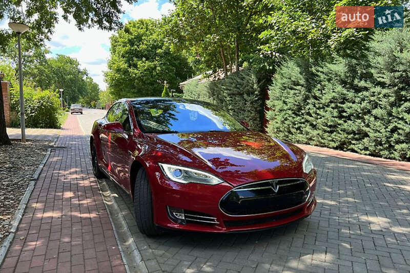 Ліфтбек Tesla Model S 2014 в Києві фото 2 Ліфтбек Tesla Model S 2014 в Києві