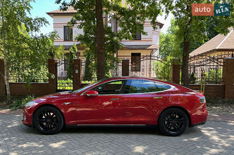 Ліфтбек Tesla Model S 2014 в Києві фото 6 Ліфтбек Tesla Model S 2014 в Києві