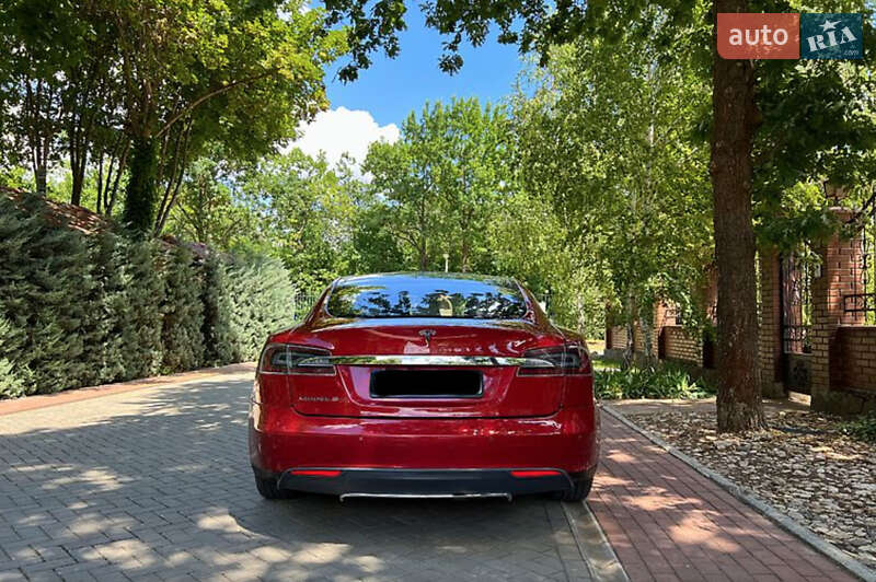 Ліфтбек Tesla Model S 2014 в Києві фото 8 Ліфтбек Tesla Model S 2014 в Києві