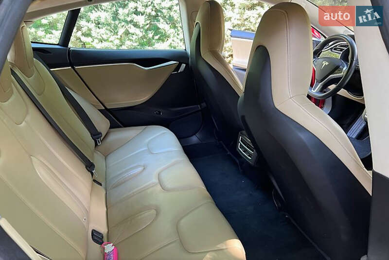 Ліфтбек Tesla Model S 2014 в Києві фото 13 Ліфтбек Tesla Model S 2014 в Києві