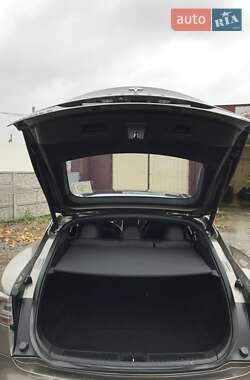 Лифтбек Tesla Model S 2016 в Виннице