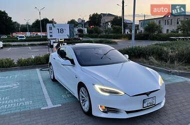 Tesla Model S  2016