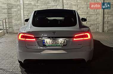 Лифтбек Tesla Model S 2016 в Белой Церкви
