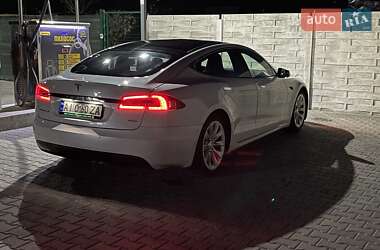 Лифтбек Tesla Model S 2016 в Белой Церкви