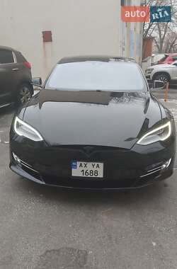 Лифтбек Tesla Model S 2015 в Харькове
