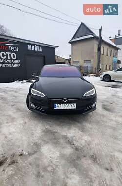 Tesla Model S  2018
