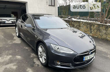 Tesla Model S  2015