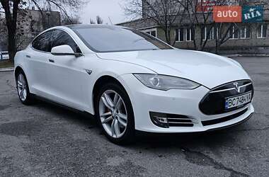 Tesla Model S  2014