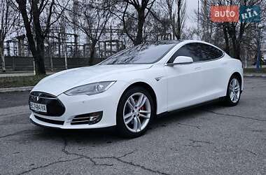 Tesla Model S  2014