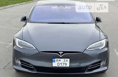 Лифтбек Tesla Model S 2018 в Сумах