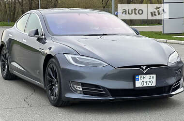 Лифтбек Tesla Model S 2018 в Сумах