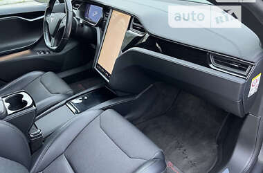 Лифтбек Tesla Model S 2018 в Сумах
