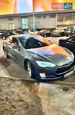 Tesla Model S  2014